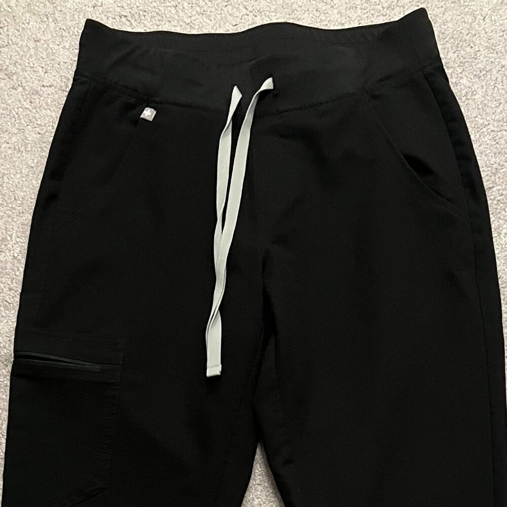 Figs Zamora Scrub Pants size XS/Tall